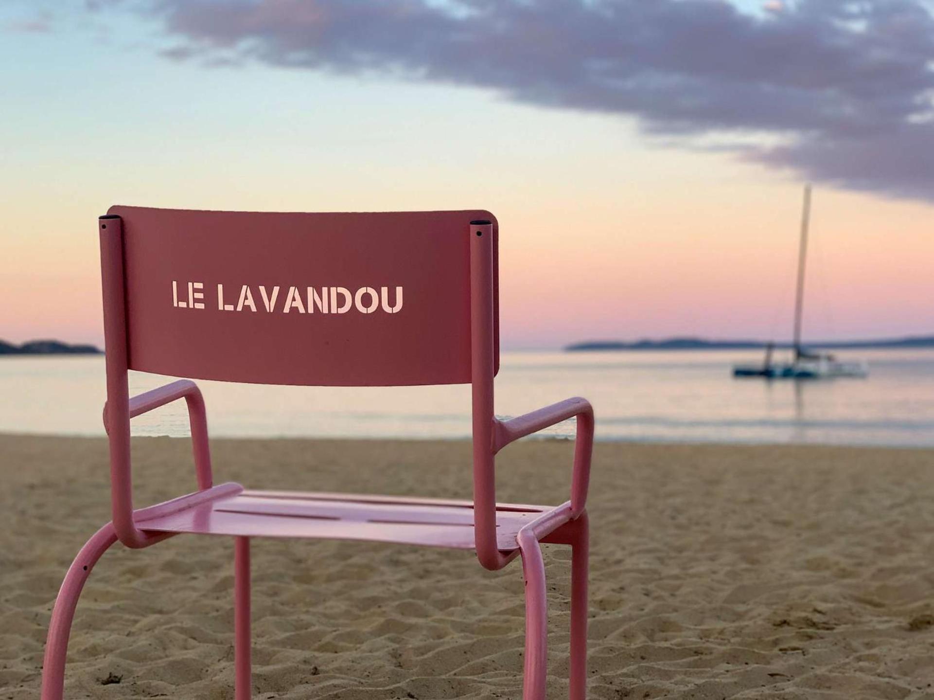 Select'Sohome - Appartement Pour 4 Personnes Avec Vue Mer A Saint-Clair ! - Zadig Le Lavandou Exterior photo